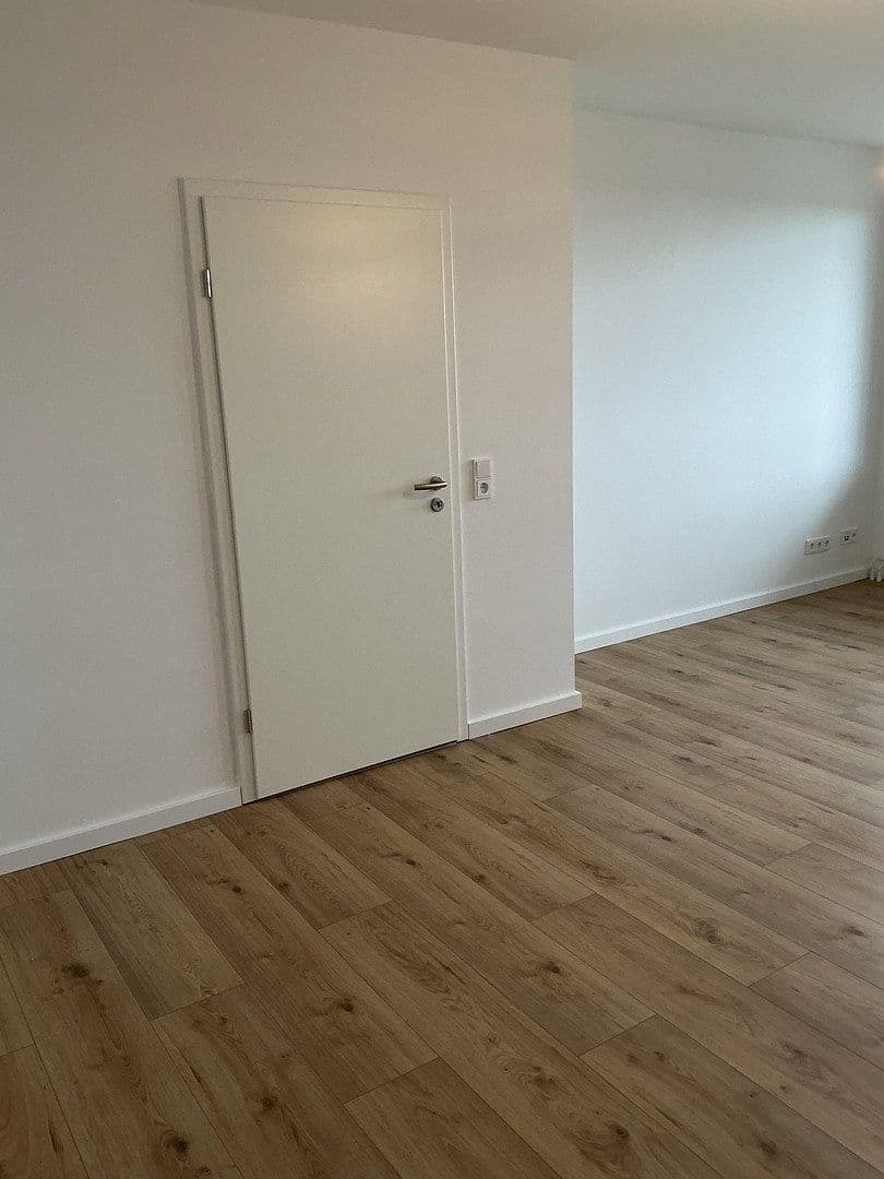 Prenájom bytu 3-izbový 70 m², Allerstrasse, Wolfsburg, Dolné Sasko Prenájom bytu 3-izbový 70 m², Allerstrasse, Wolfsburg, Dolné Sasko