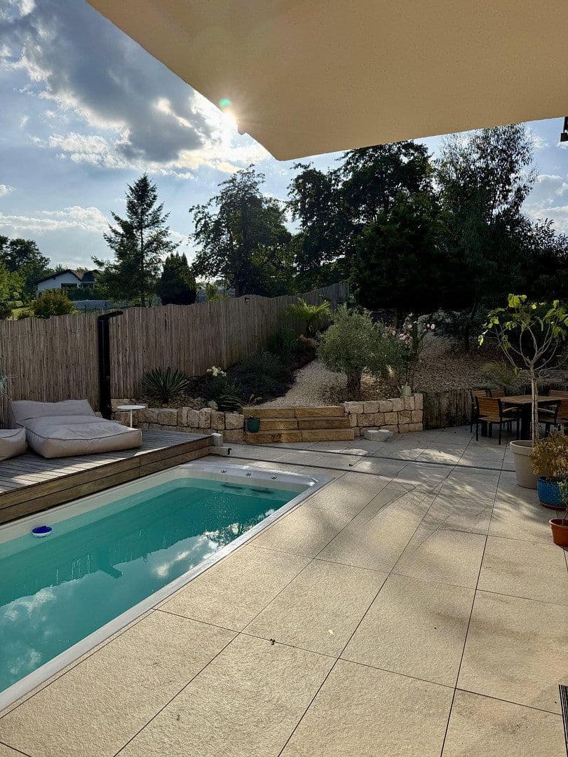 Predaj domu 330 m², pozemek 910 m², Weilburg, Hesensko Predaj domu 330 m², pozemek 910 m², Weilburg, Hesensko