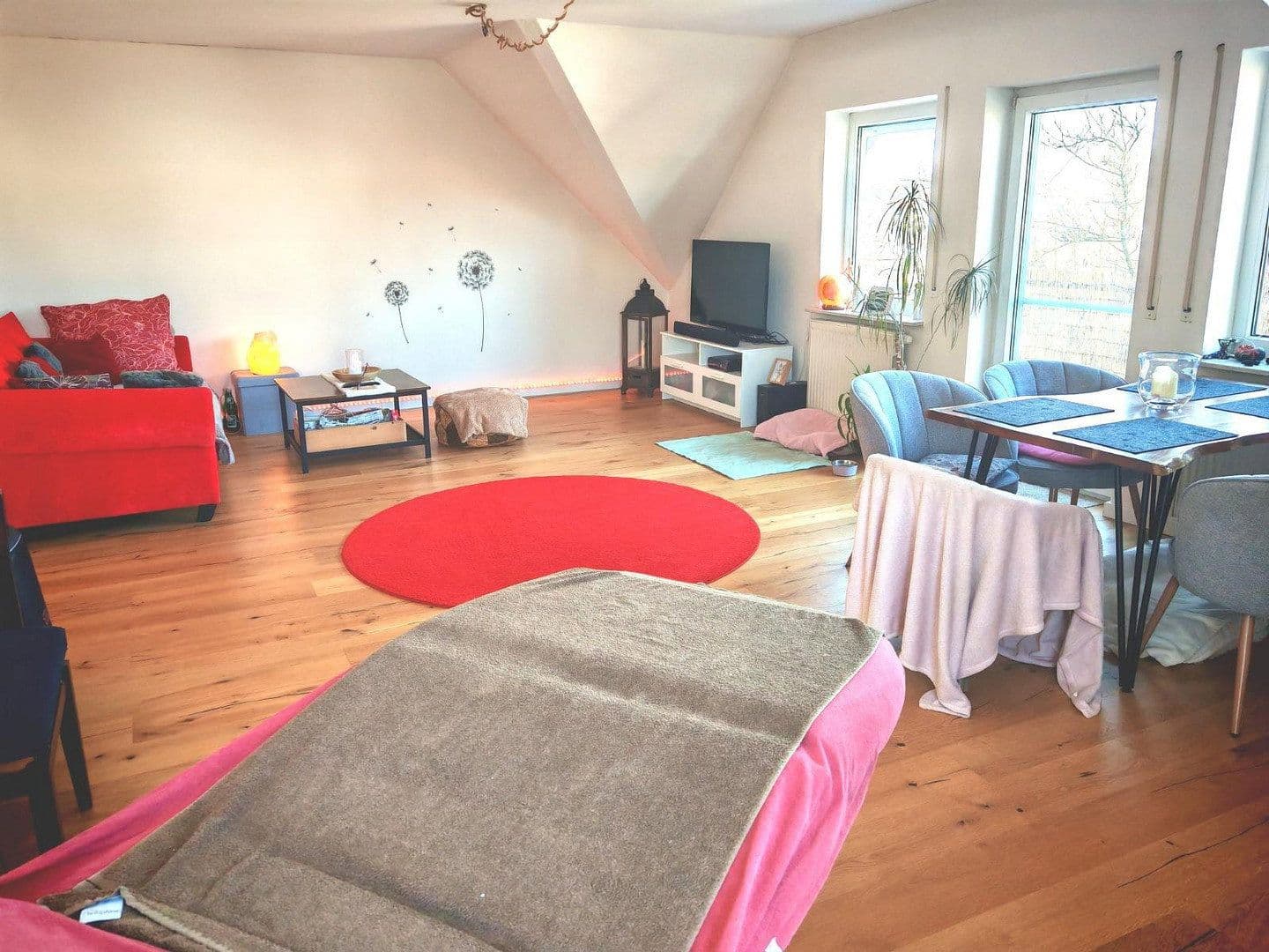 Predaj domu 285 m², pozemek 915 m², Büdingen, Hesensko Predaj domu 285 m², pozemek 915 m², Büdingen, Hesensko