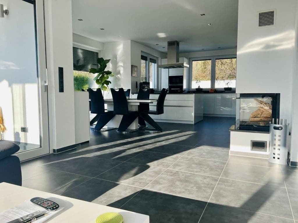 Predaj domu 233 m², pozemek 1.915 m², Gomaringen, Bádensko-Wurttembersko Predaj domu 233 m², pozemek 1.915 m², Gomaringen, Bádensko-Wurttembersko