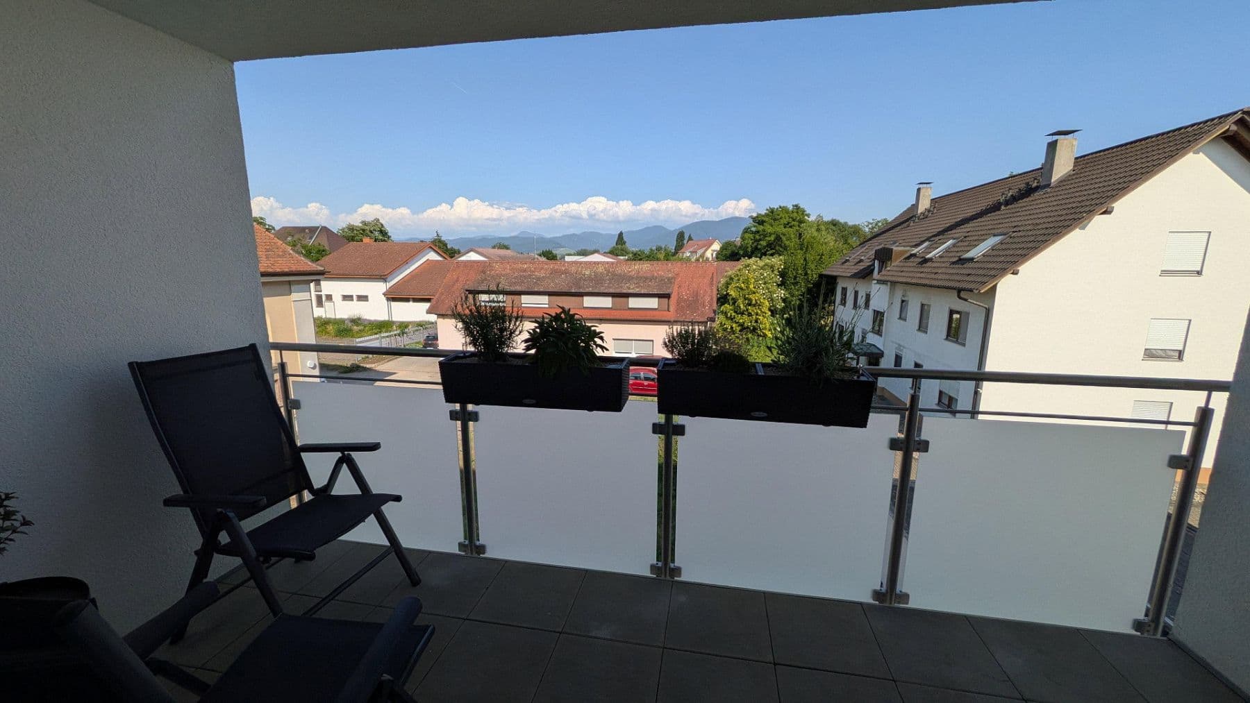 Prenájom bytu 3-izbový 79 m², Neuenburg am Rhein, Bádensko-Wurttembersko Prenájom bytu 3-izbový 79 m², Neuenburg am Rhein, Bádensko-Wurttembersko