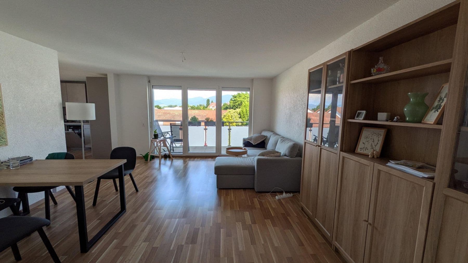 Prenájom bytu 3-izbový 79 m², Neuenburg am Rhein, Bádensko-Wurttembersko Prenájom bytu 3-izbový 79 m², Neuenburg am Rhein, Bádensko-Wurttembersko