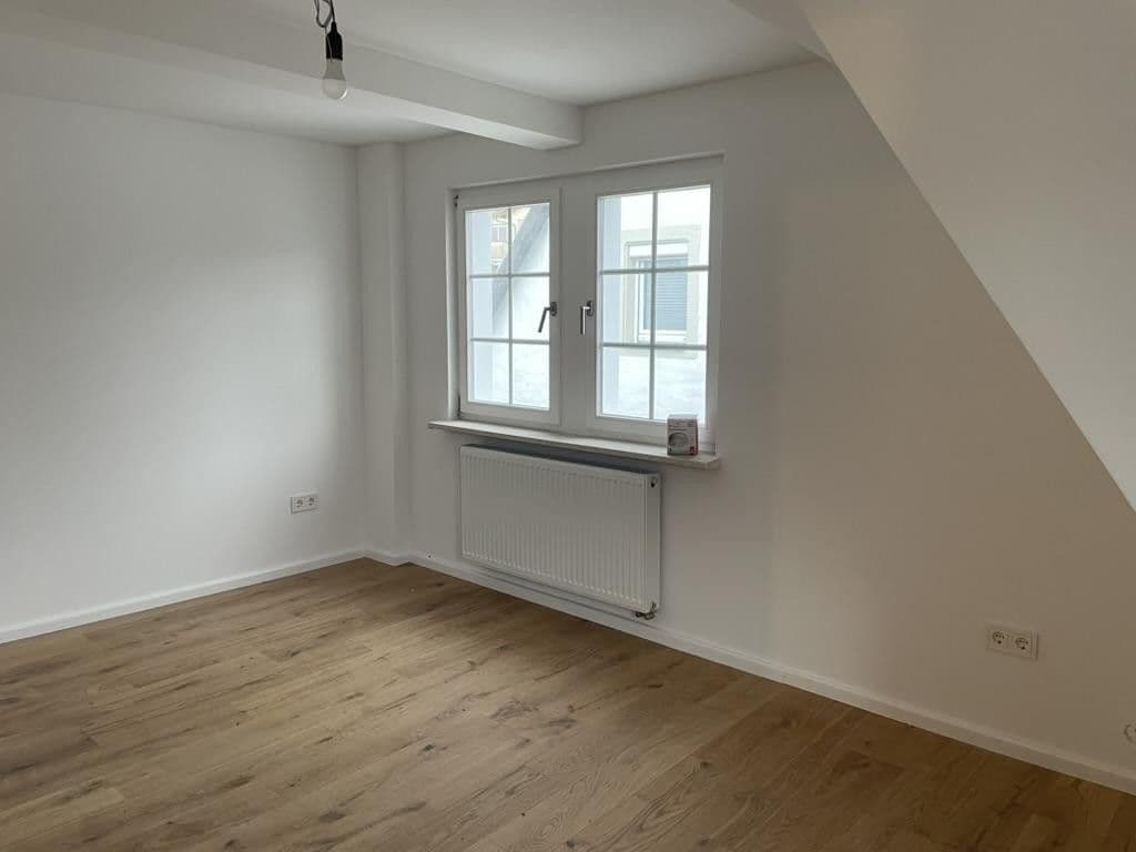 Prenájom bytu 3-izbový 72 m², Loppengasse 21 A, Nußloch, Bádensko-Wurttembersko Prenájom bytu 3-izbový 72 m², Loppengasse 21 A, Nußloch, Bádensko-Wurttembersko