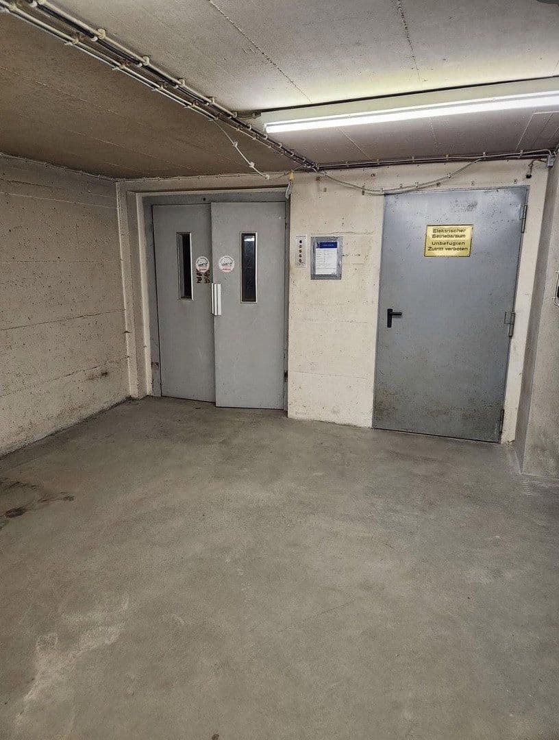 Prenájom nebytového priestoru 190 m², Osnabrück, Dolné Sasko Prenájom nebytového priestoru 190 m², Osnabrück, Dolné Sasko