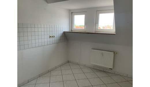 Prenájom bytu 3-izbový 78 m², Leipziger Str. 158, Zwickau, Sasko Prenájom bytu 3-izbový 78 m², Leipziger Str. 158, Zwickau, Sasko