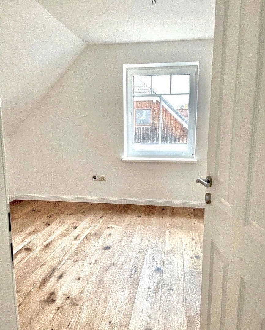 Prenájom domu 145 m², pozemek 700 m², Hasenkrug, Šlezvicko-Holštajnsko Prenájom domu 145 m², pozemek 700 m², Hasenkrug, Šlezvicko-Holštajnsko