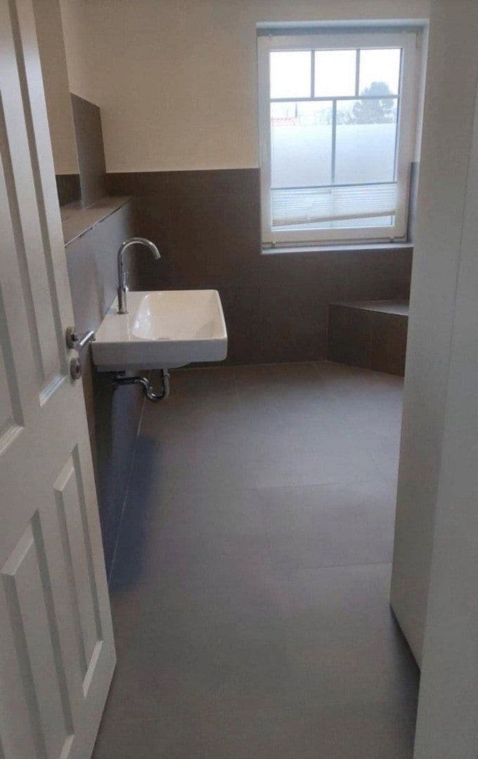 Prenájom domu 145 m², pozemek 700 m², Hasenkrug, Šlezvicko-Holštajnsko Prenájom domu 145 m², pozemek 700 m², Hasenkrug, Šlezvicko-Holštajnsko