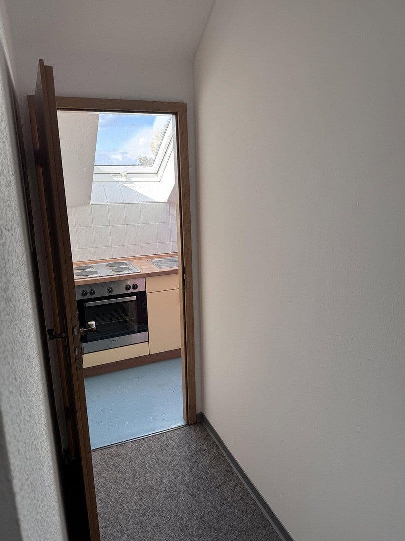 Prenájom bytu 1-izbový 28 m², Haydnstraße 4, Kamenec, Sasko Prenájom bytu 1-izbový 28 m², Haydnstraße 4, Kamenec, Sasko