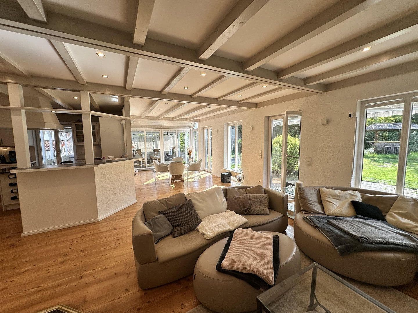 Predaj domu 230 m², pozemek 1.355 m², Hilgertshausen-Tandern, Bavorsko Predaj domu 230 m², pozemek 1.355 m², Hilgertshausen-Tandern, Bavorsko