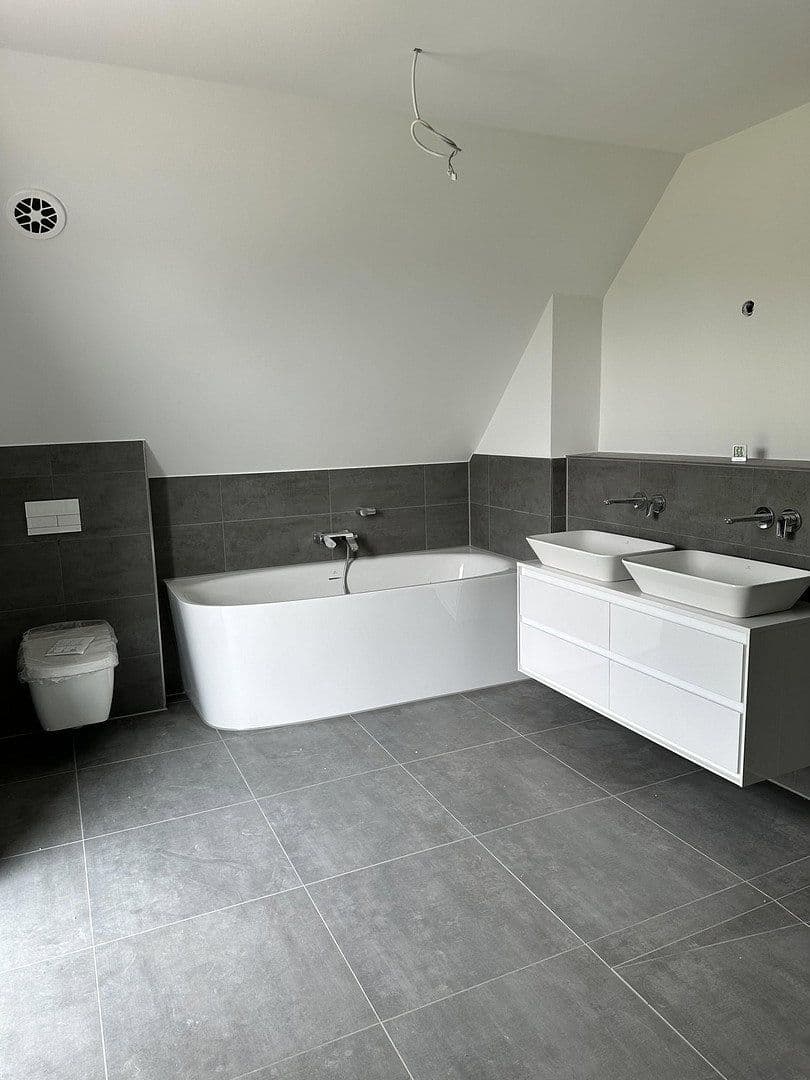 Predaj domu 187 m², pozemek 1.250 m², Rees, Severné Porýnie - Westfálsko Predaj domu 187 m², pozemek 1.250 m², Rees, Severné Porýnie - Westfálsko