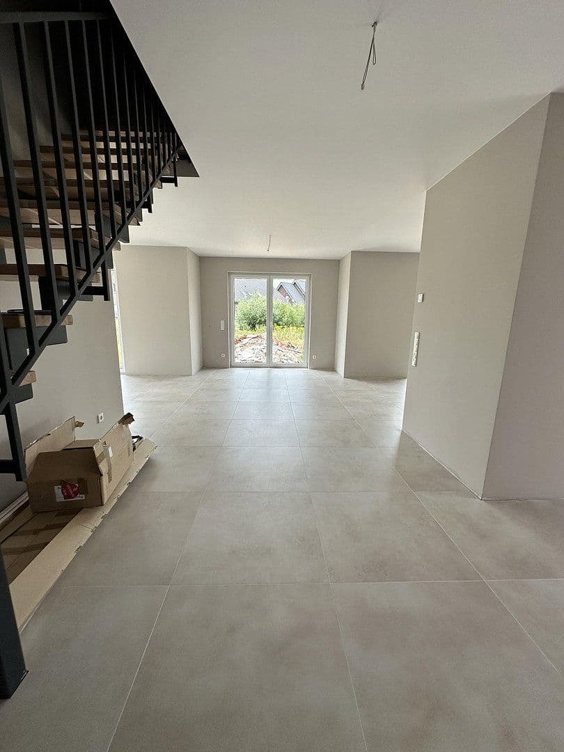 Predaj domu 187 m², pozemek 1.250 m², Rees, Severné Porýnie - Westfálsko Predaj domu 187 m², pozemek 1.250 m², Rees, Severné Porýnie - Westfálsko