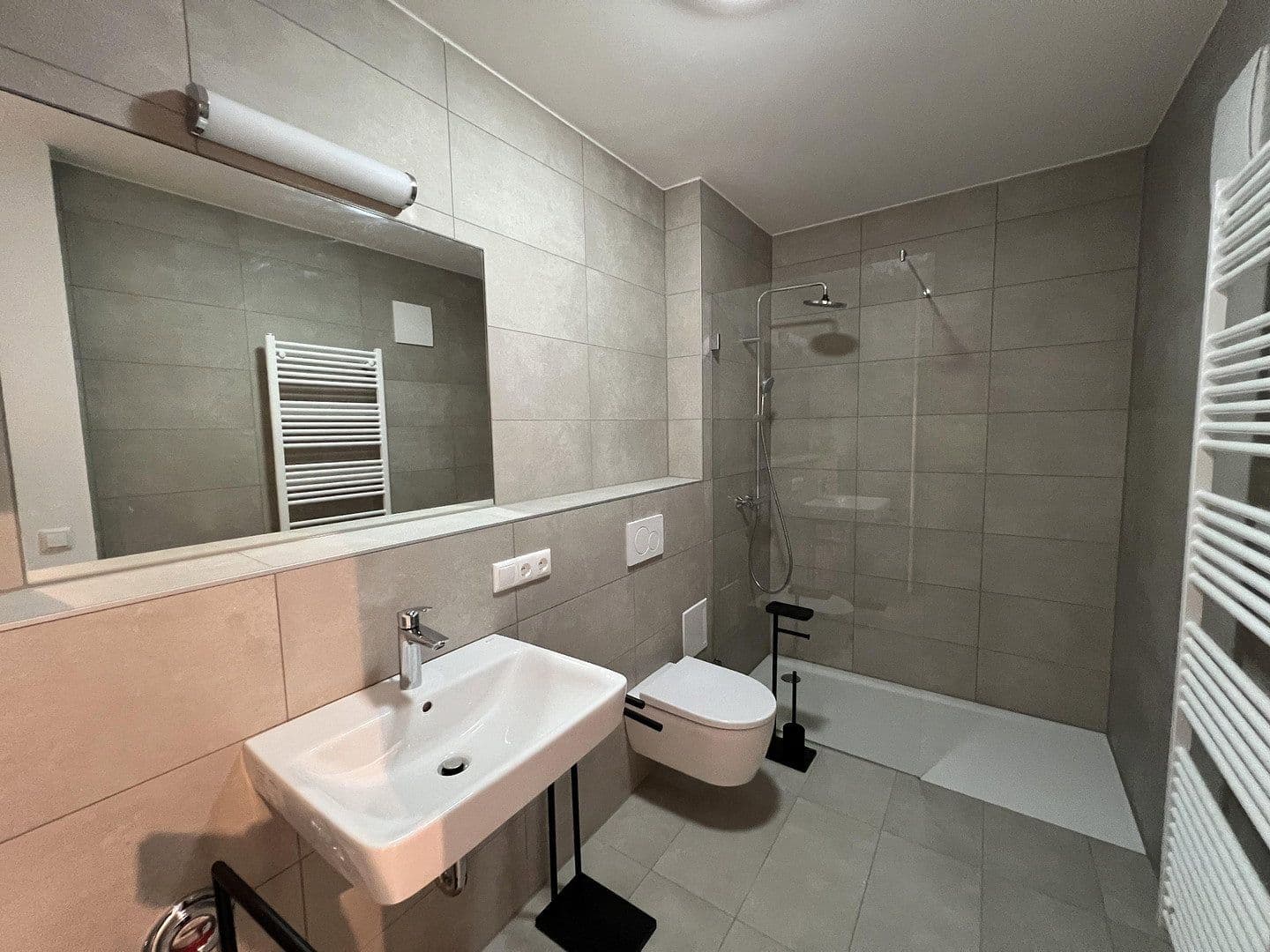 Prenájom bytu 15 m², Augsburg, Bavorsko Prenájom bytu 15 m², Augsburg, Bavorsko