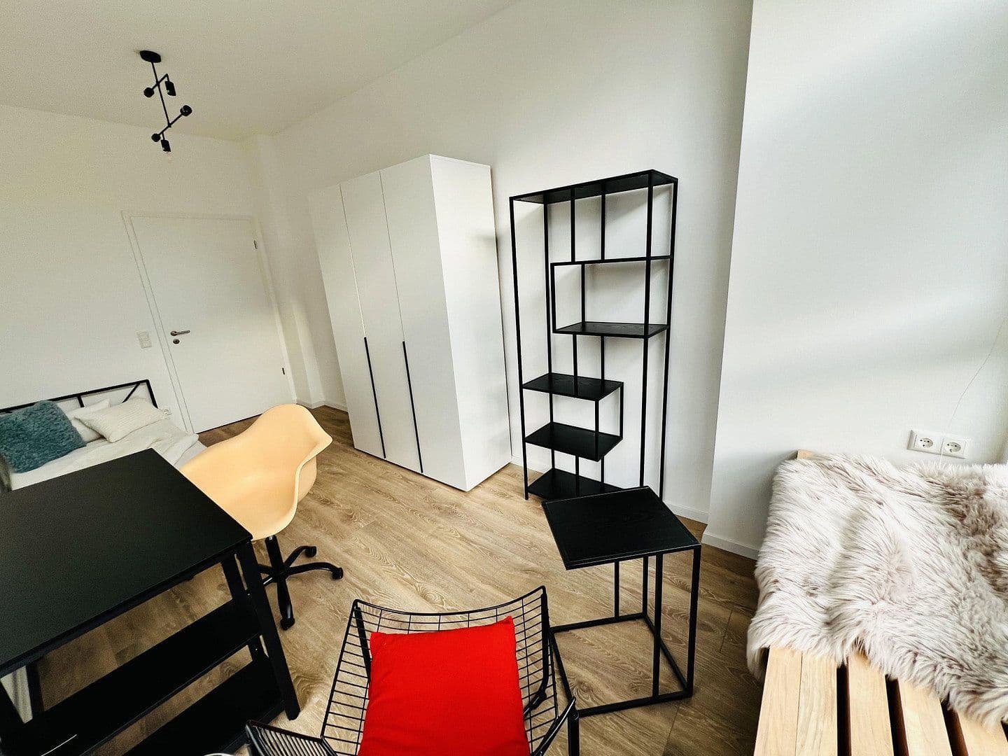 Prenájom bytu 15 m², Augsburg, Bavorsko Prenájom bytu 15 m², Augsburg, Bavorsko