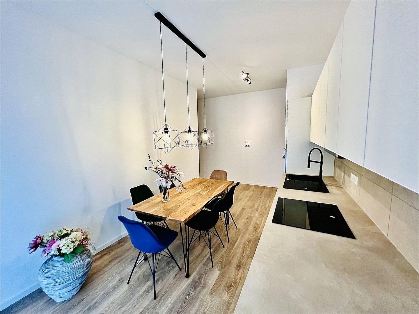 Prenájom bytu 15 m², Augsburg, Bavorsko Prenájom bytu 15 m², Augsburg, Bavorsko