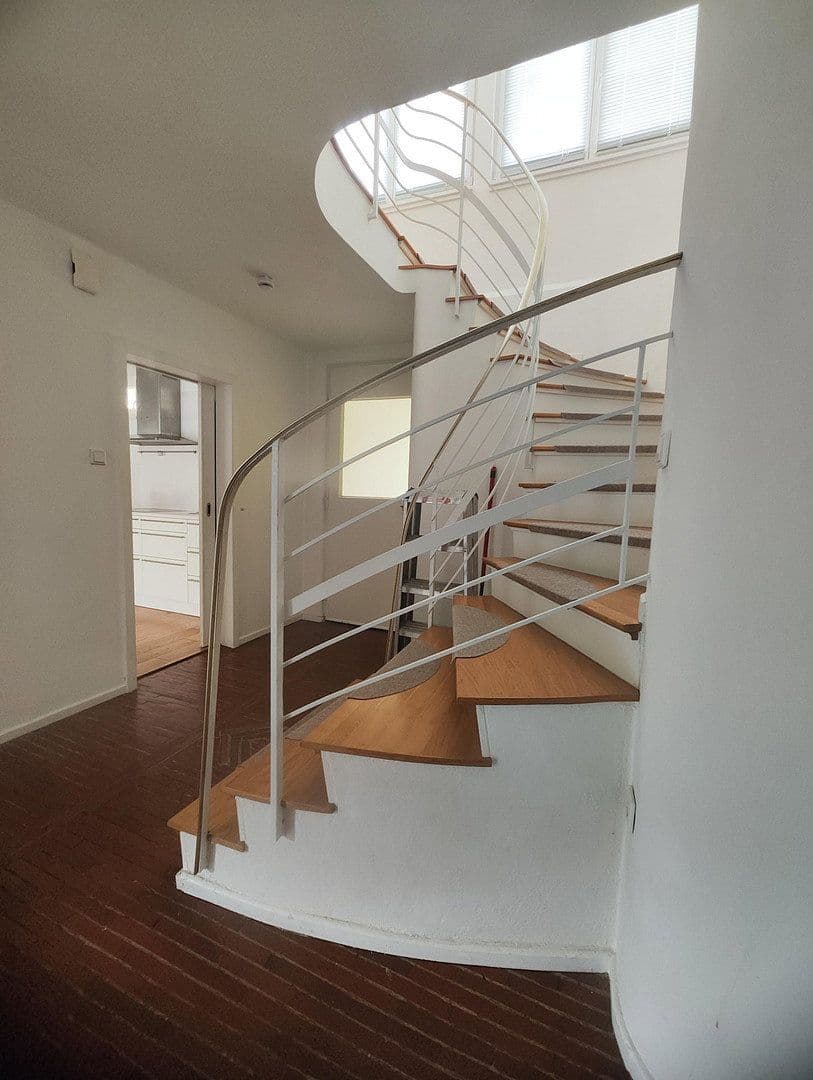 Predaj domu 209 m², pozemek 797 m², Kassel, Hesensko Predaj domu 209 m², pozemek 797 m², Kassel, Hesensko