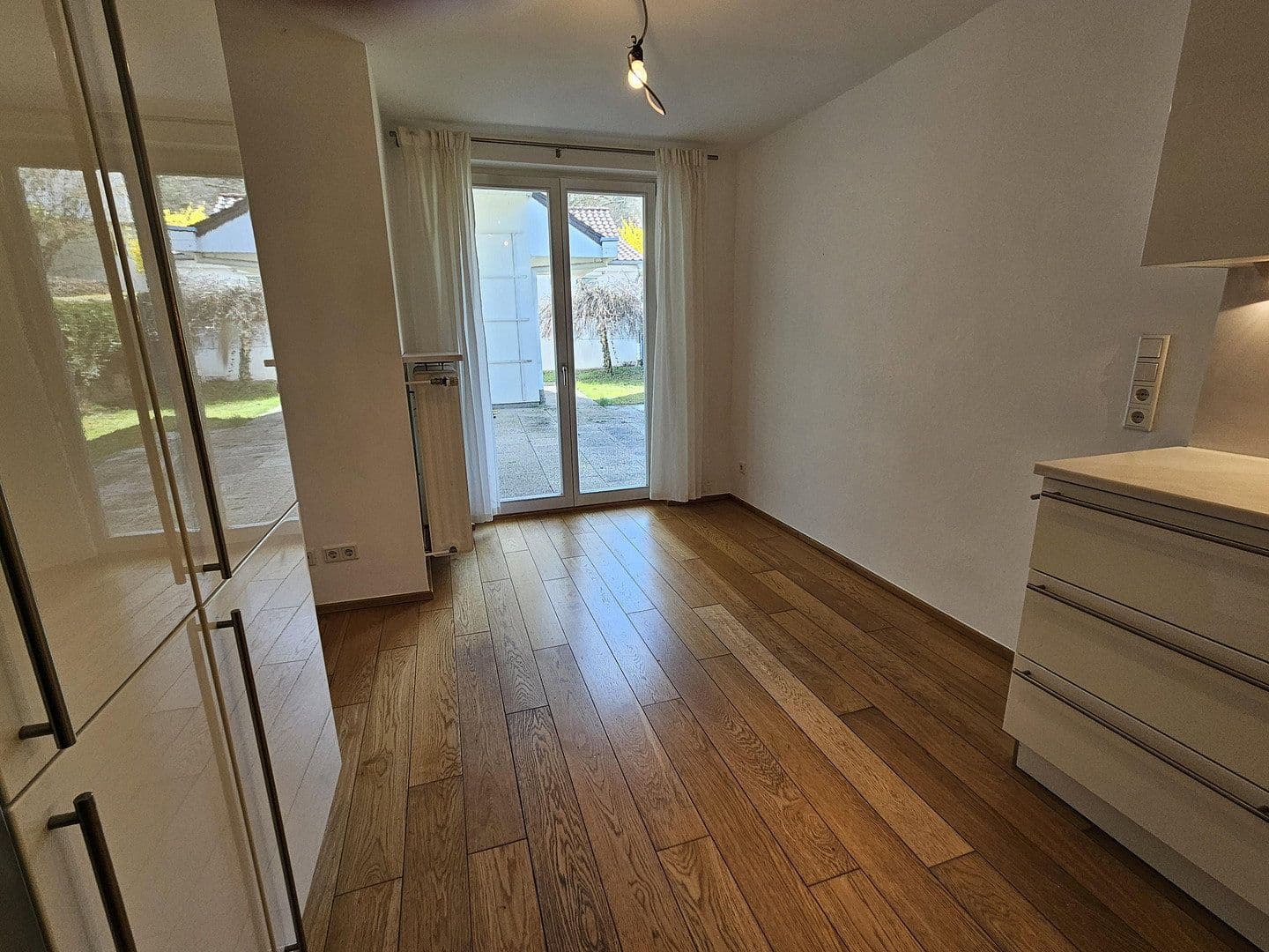 Predaj domu 209 m², pozemek 797 m², Kassel, Hesensko Predaj domu 209 m², pozemek 797 m², Kassel, Hesensko