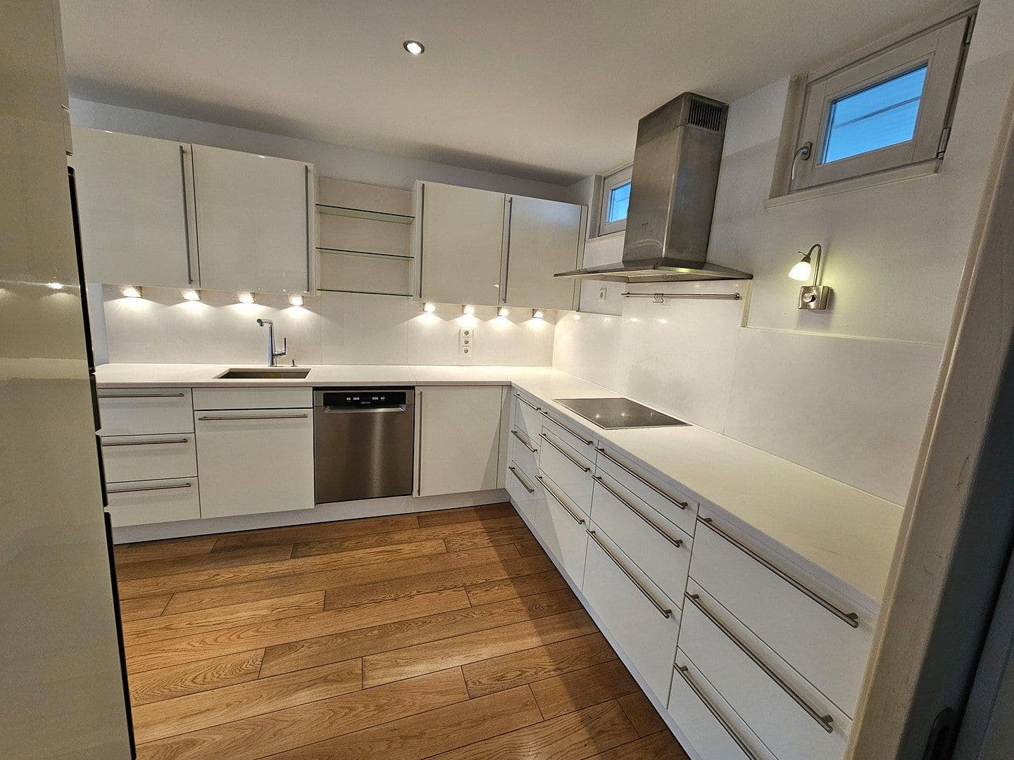 Predaj domu 209 m², pozemek 797 m², Kassel, Hesensko Predaj domu 209 m², pozemek 797 m², Kassel, Hesensko