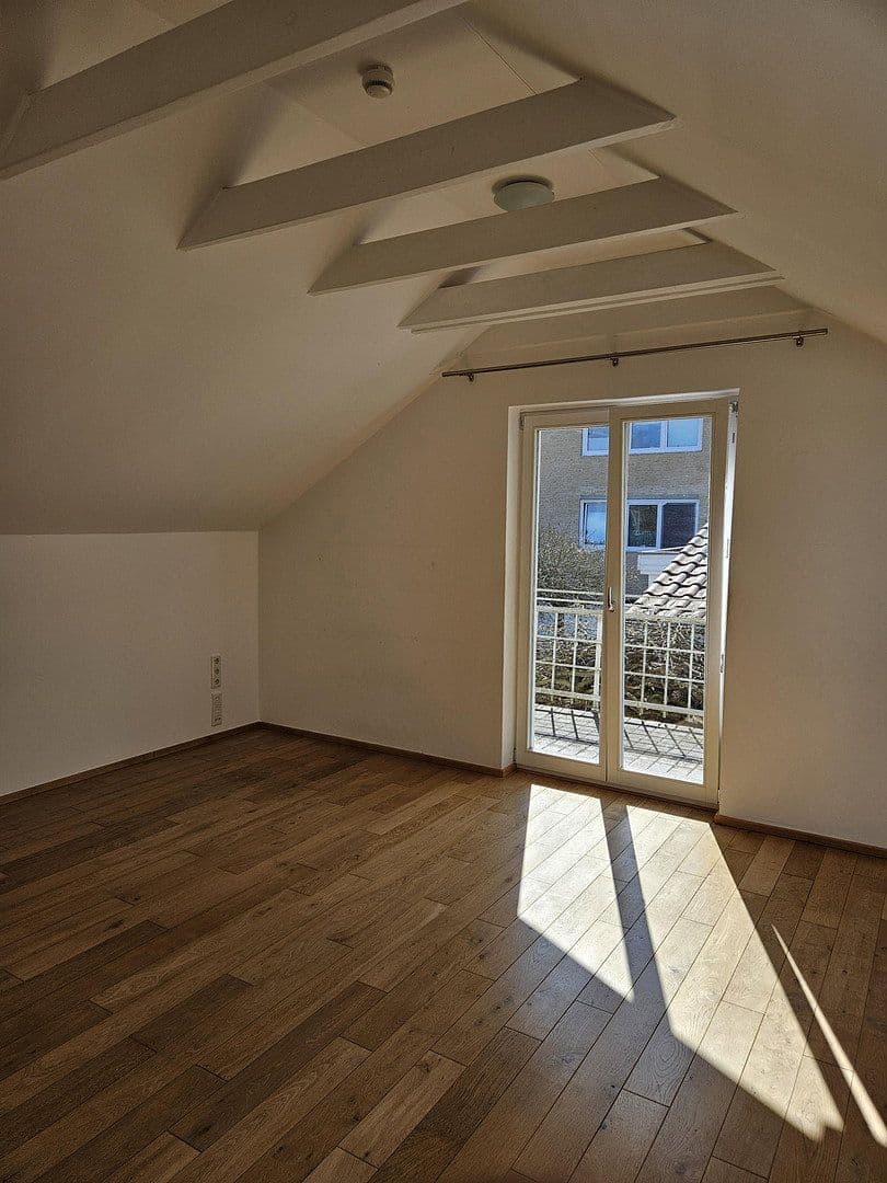 Predaj domu 209 m², pozemek 797 m², Kassel, Hesensko Predaj domu 209 m², pozemek 797 m², Kassel, Hesensko