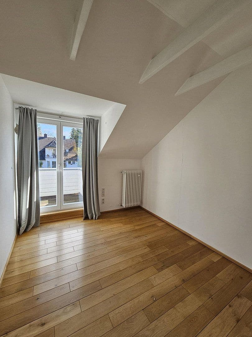 Predaj domu 209 m², pozemek 797 m², Kassel, Hesensko Predaj domu 209 m², pozemek 797 m², Kassel, Hesensko