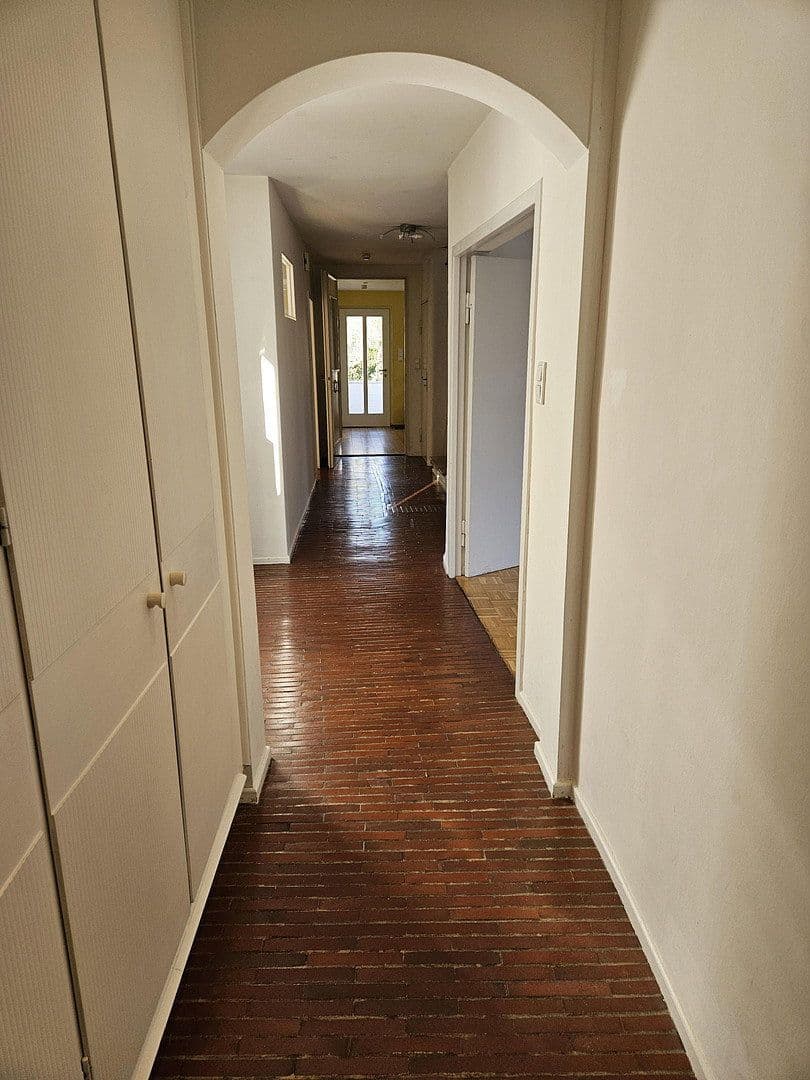 Predaj domu 209 m², pozemek 797 m², Kassel, Hesensko Predaj domu 209 m², pozemek 797 m², Kassel, Hesensko