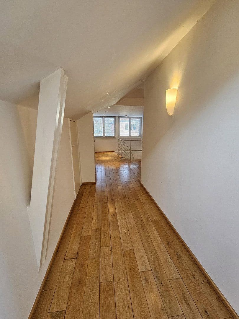 Predaj domu 209 m², pozemek 797 m², Kassel, Hesensko Predaj domu 209 m², pozemek 797 m², Kassel, Hesensko