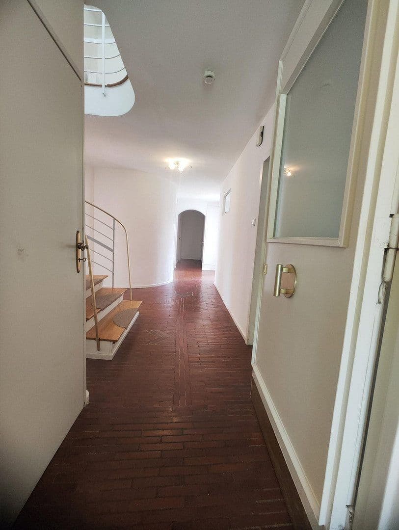 Predaj domu 209 m², pozemek 797 m², Kassel, Hesensko Predaj domu 209 m², pozemek 797 m², Kassel, Hesensko