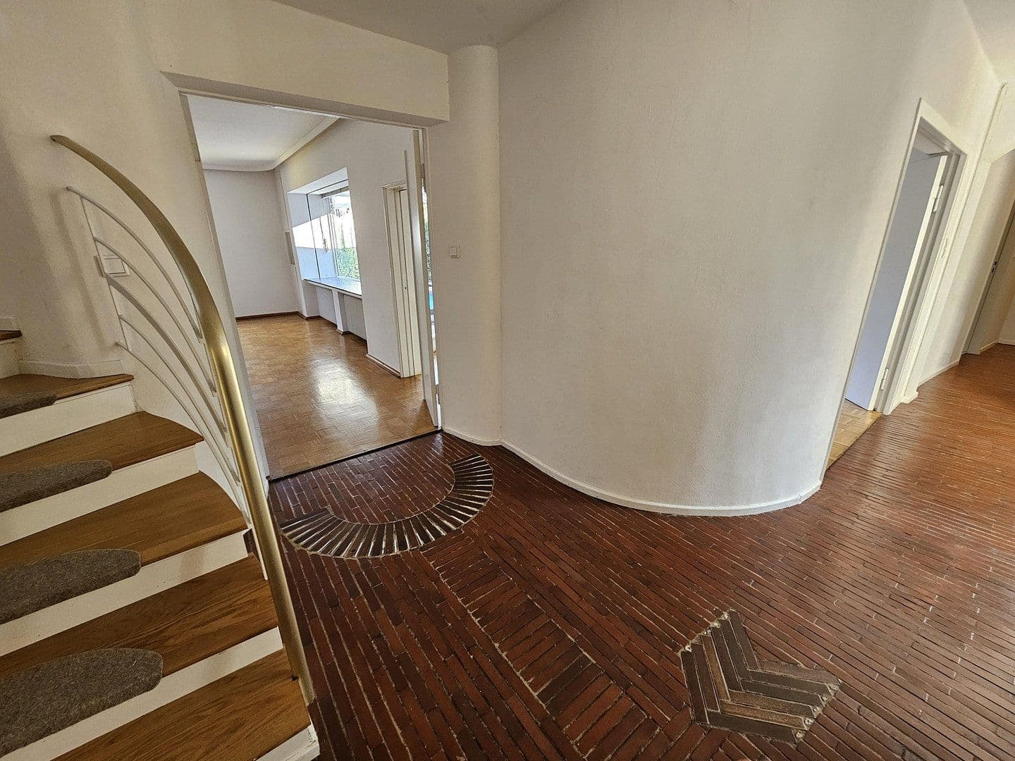 Predaj domu 209 m², pozemek 797 m², Kassel, Hesensko Predaj domu 209 m², pozemek 797 m², Kassel, Hesensko