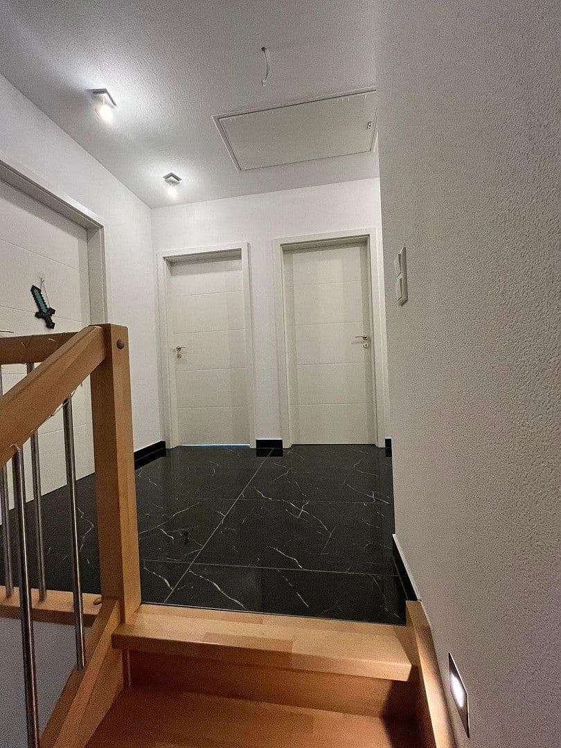 Prenájom domu 157 m², pozemek 400 m², Hurlacher str 28a, Langerringen, Bavorsko Prenájom domu 157 m², pozemek 400 m², Hurlacher str 28a, Langerringen, Bavorsko