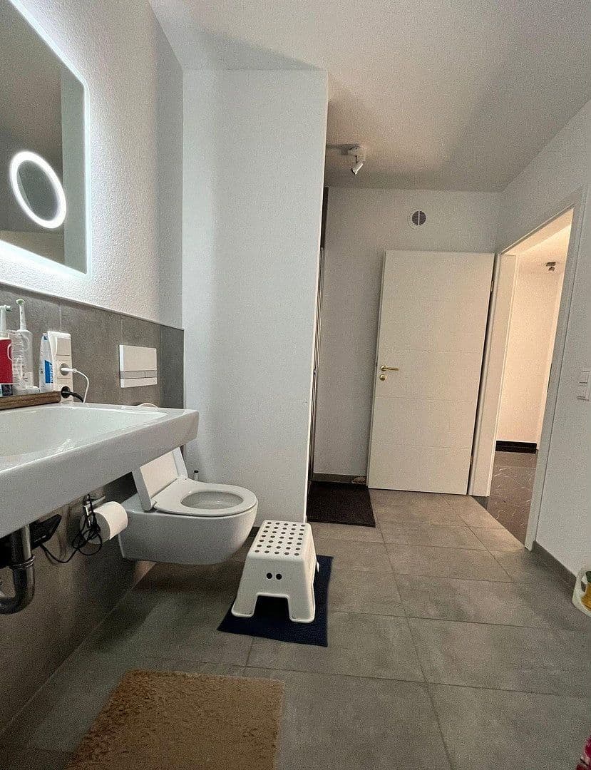 Prenájom domu 157 m², pozemek 400 m², Hurlacher str 28a, Langerringen, Bavorsko Prenájom domu 157 m², pozemek 400 m², Hurlacher str 28a, Langerringen, Bavorsko