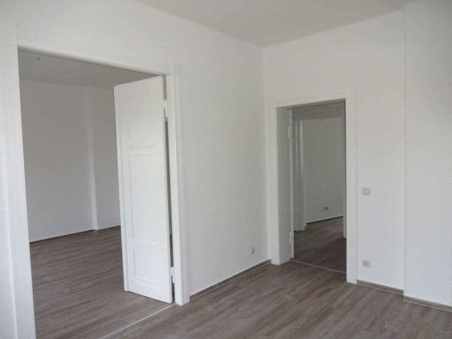 Prenájom bytu 4-izbový 110 m², Greifswald, Meklenbursko-Predpomoransko Prenájom bytu 4-izbový 110 m², Greifswald, Meklenbursko-Predpomoransko