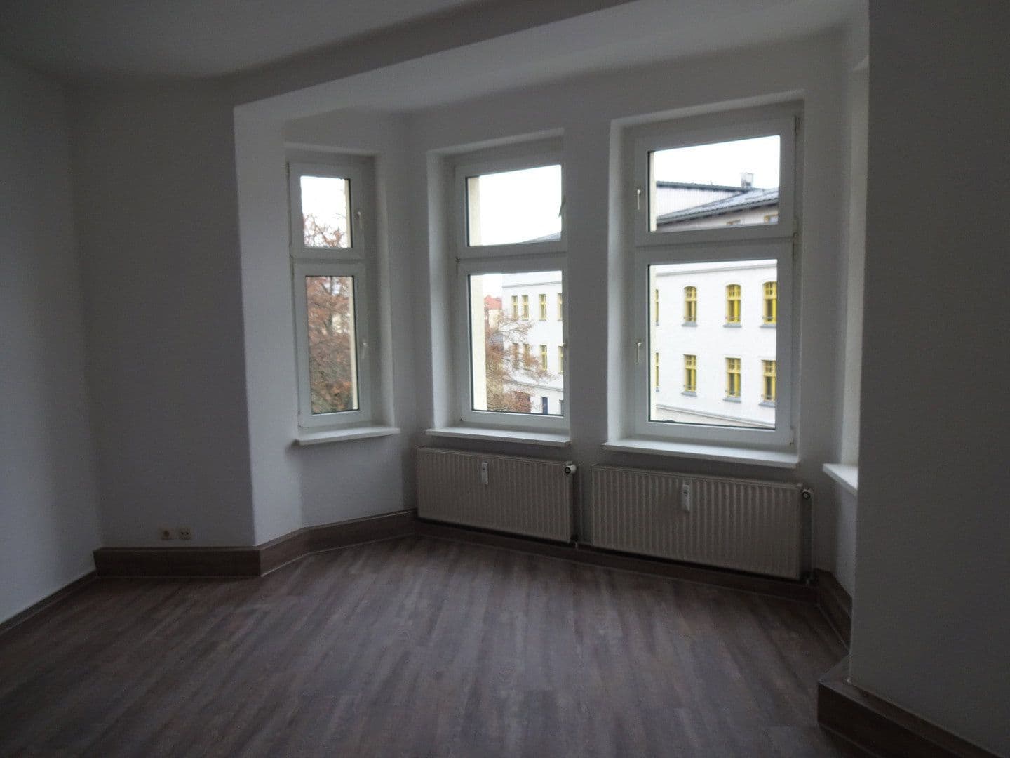 Prenájom bytu 4-izbový 110 m², Greifswald, Meklenbursko-Predpomoransko Prenájom bytu 4-izbový 110 m², Greifswald, Meklenbursko-Predpomoransko