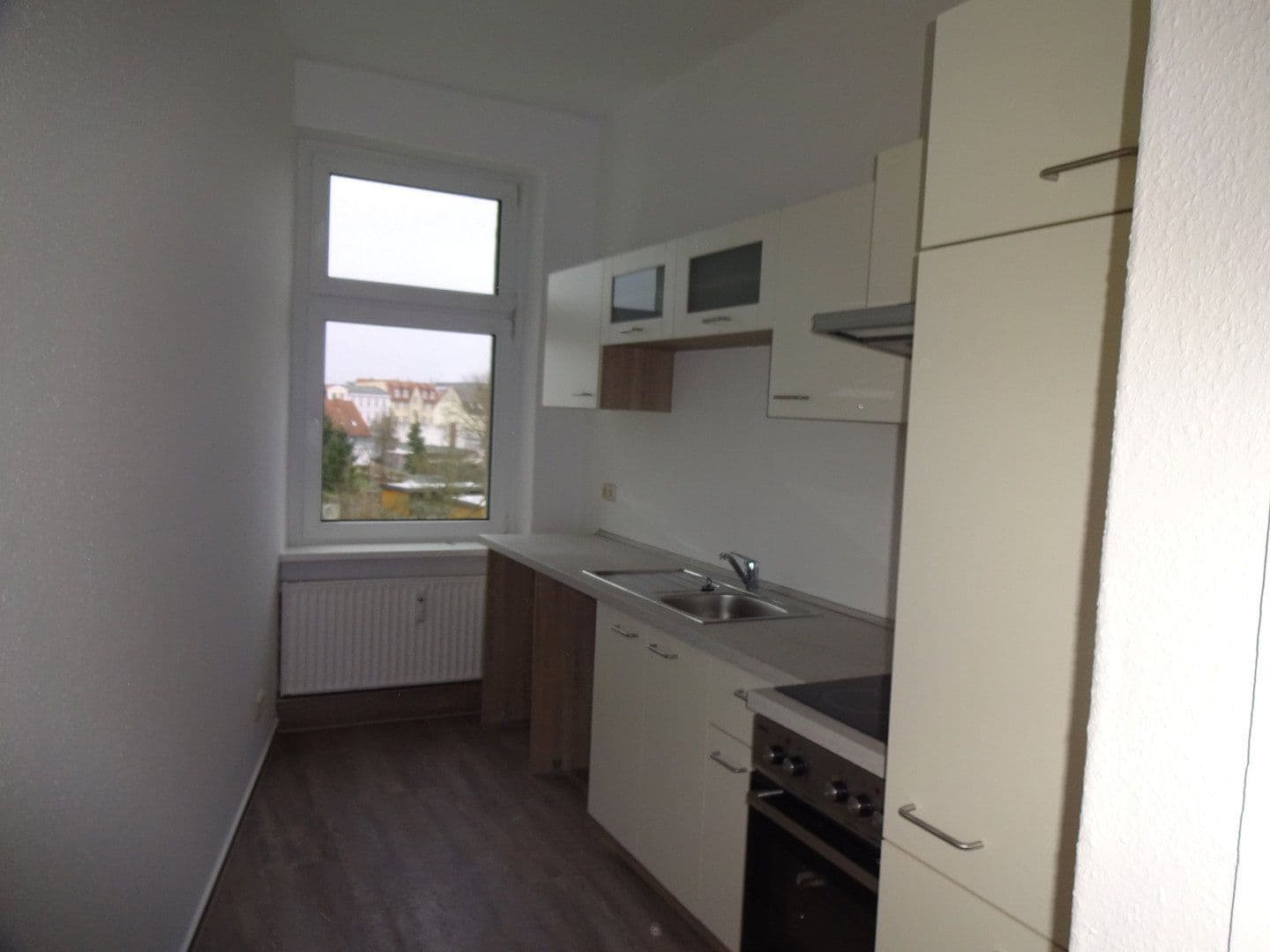Prenájom bytu 4-izbový 110 m², Greifswald, Meklenbursko-Predpomoransko Prenájom bytu 4-izbový 110 m², Greifswald, Meklenbursko-Predpomoransko