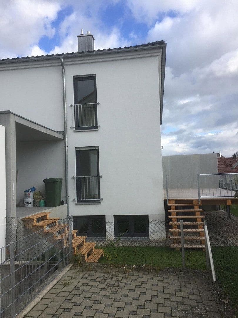 Prenájom domu 159 m², pozemek 315 m², Ahornstr. 7, Hepberg, Bavorsko Prenájom domu 159 m², pozemek 315 m², Ahornstr. 7, Hepberg, Bavorsko