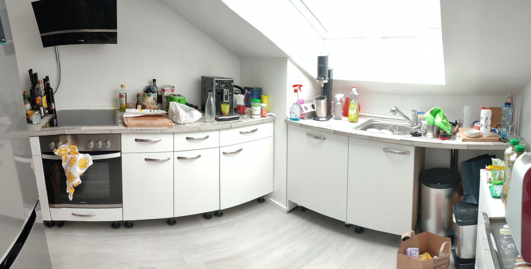 Prenájom bytu 2-izbový 100 m², Bergstrasse 238, Weinheim, Bádensko-Wurttembersko Prenájom bytu 2-izbový 100 m², Bergstrasse 238, Weinheim, Bádensko-Wurttembersko