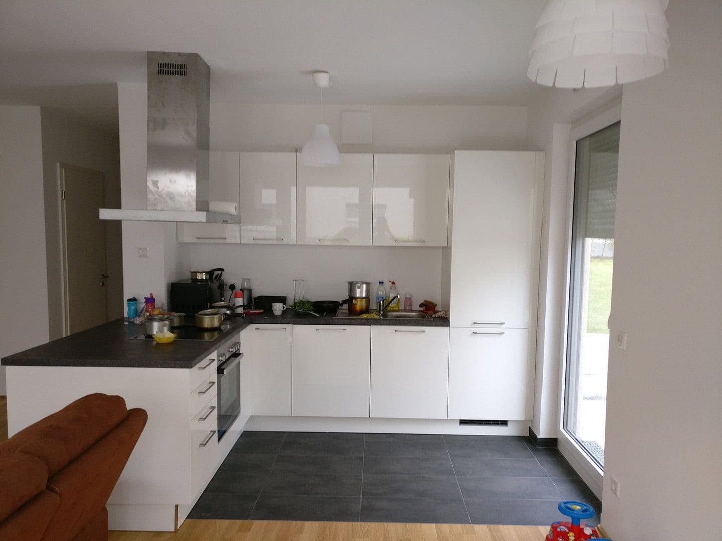 Prenájom bytu 3-izbový 89 m², Strubbergstraße 48, Frankfurt (Main) - Rödelheim, Hesensko Prenájom bytu 3-izbový 89 m², Strubbergstraße 48, Frankfurt (Main) - Rödelheim, Hesensko