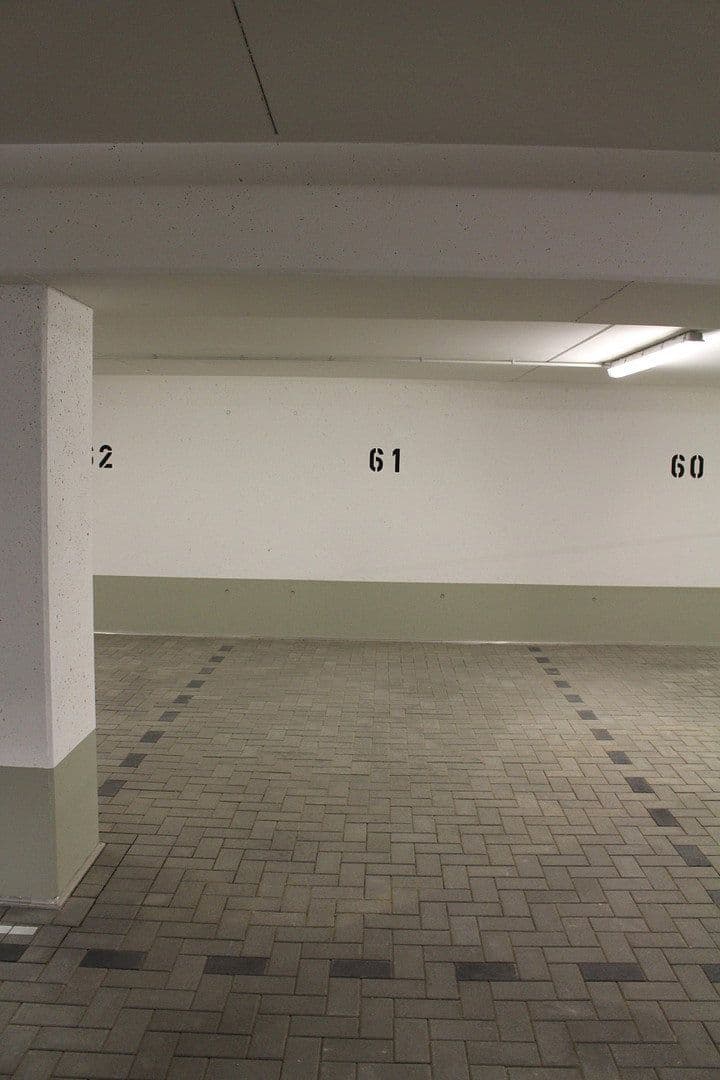Prenájom bytu 3-izbový 89 m², Strubbergstraße 48, Frankfurt (Main) - Rödelheim, Hesensko Prenájom bytu 3-izbový 89 m², Strubbergstraße 48, Frankfurt (Main) - Rödelheim, Hesensko