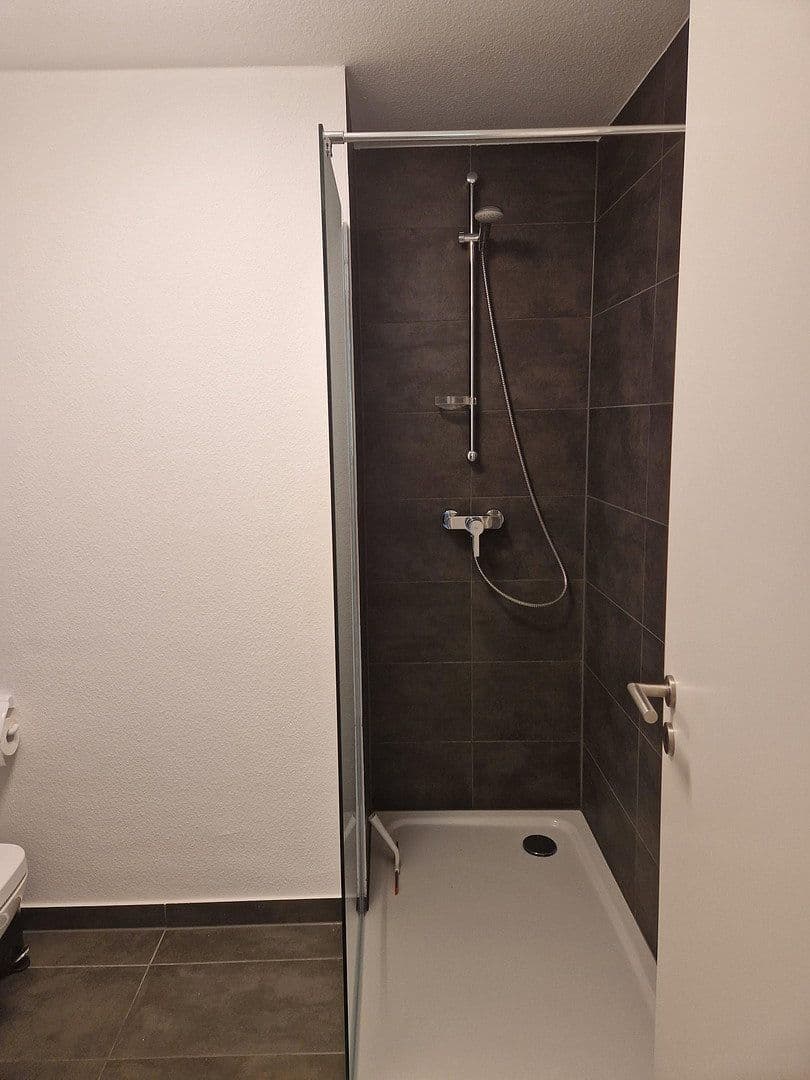 Prenájom bytu 3-izbový 89 m², Strubbergstraße 48, Frankfurt (Main) - Rödelheim, Hesensko Prenájom bytu 3-izbový 89 m², Strubbergstraße 48, Frankfurt (Main) - Rödelheim, Hesensko