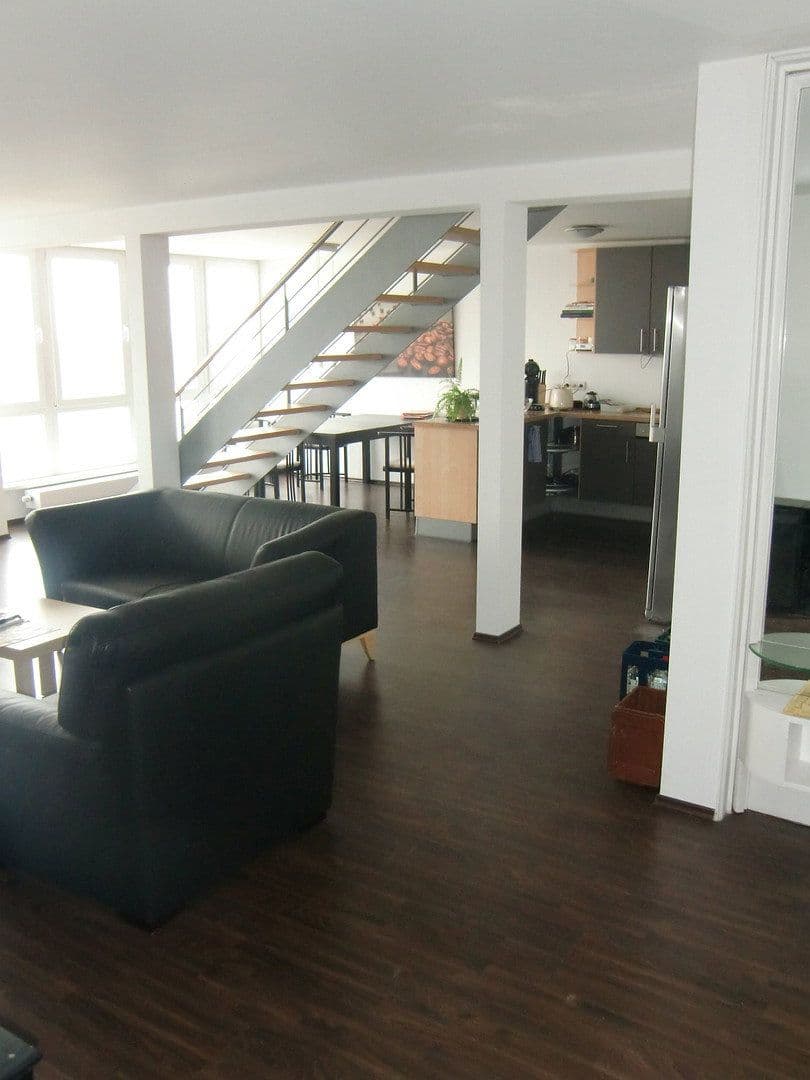 Prenájom bytu 22 m², Frankfurt am Main, Hesensko Prenájom bytu 22 m², Frankfurt am Main, Hesensko