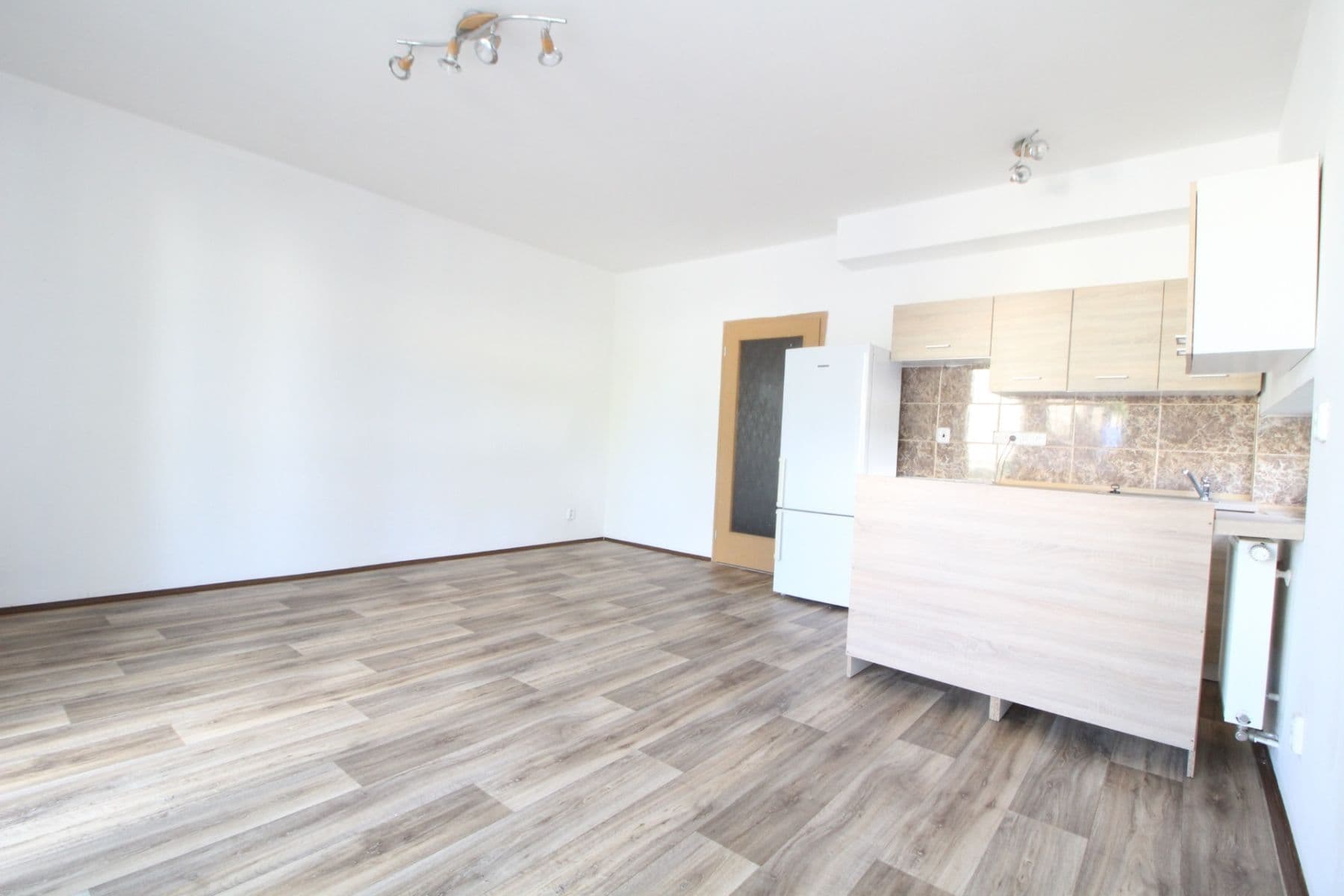 Prenájom bytu 1-izbový 42 m², Ohradní, Kamenice, Středočeský kraj Prenájom bytu 1-izbový 42 m², Ohradní, Kamenice, Středočeský kraj