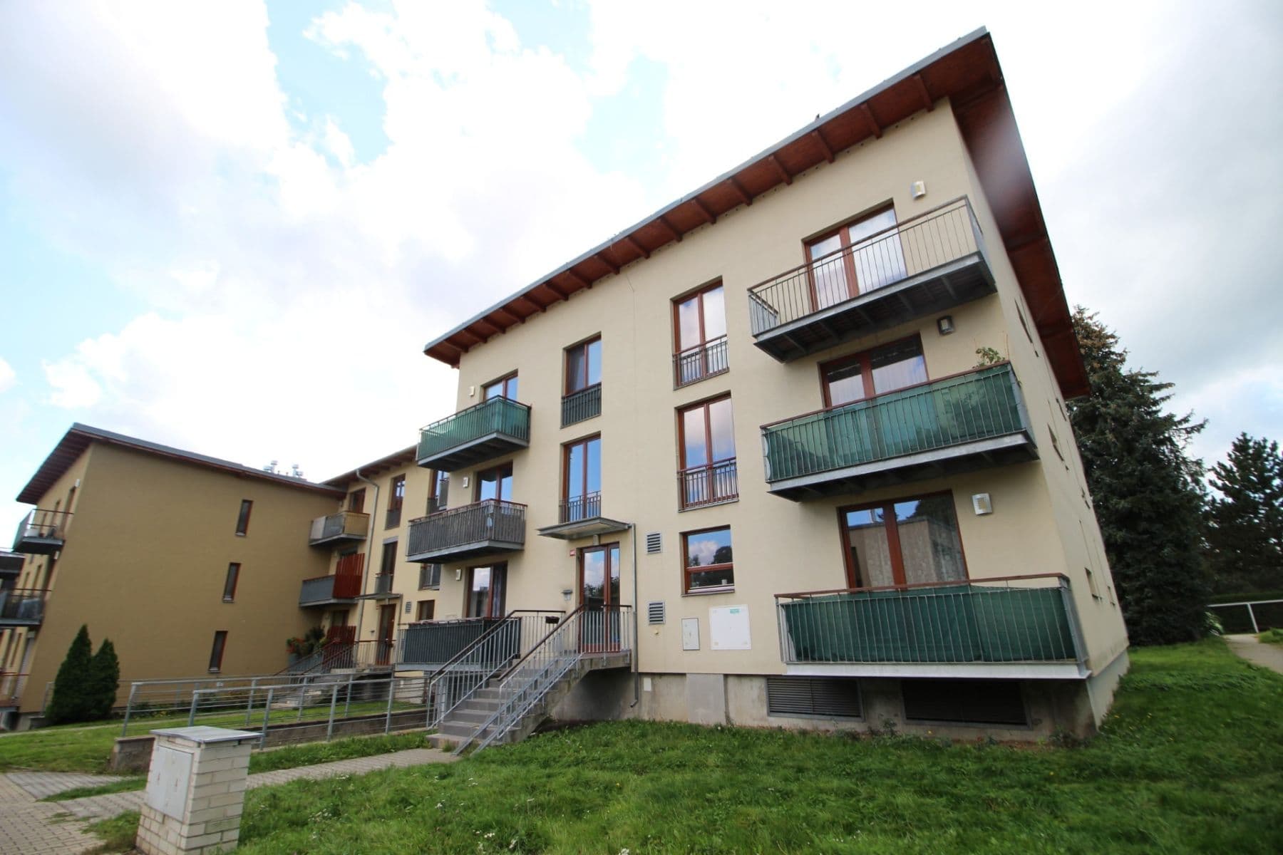 Prenájom bytu 1-izbový 42 m², Ohradní, Kamenice, Středočeský kraj Prenájom bytu 1-izbový 42 m², Ohradní, Kamenice, Středočeský kraj