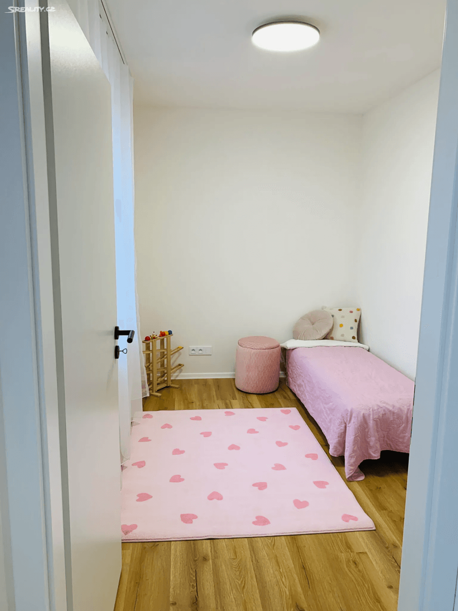 Prenájom bytu 3-izbový 56 m², Riegrova, Jihlava, Kraj Vysočina Prenájom bytu 3-izbový 56 m², Riegrova, Jihlava, Kraj Vysočina
