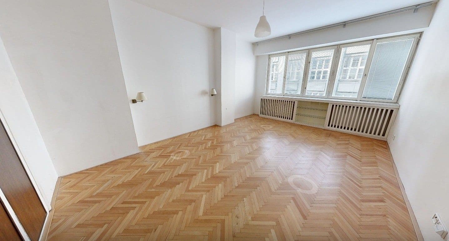 Prenájom bytu 3-izbový 135 m², Jungmannova, Praha, Praha Prenájom bytu 3-izbový 135 m², Jungmannova, Praha, Praha