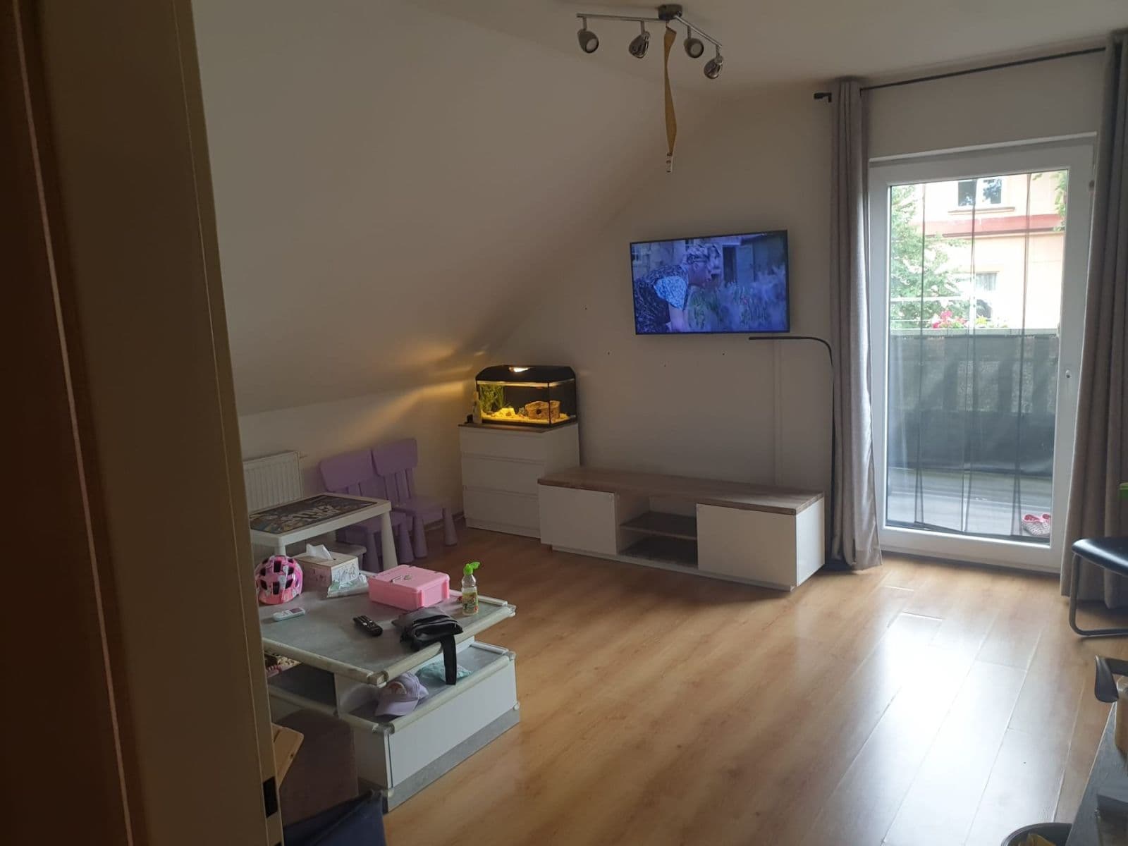 Prenájom bytu 3-izbový 70 m², Libčice nad Vltavou, Středočeský kraj Prenájom bytu 3-izbový 70 m², Libčice nad Vltavou, Středočeský kraj