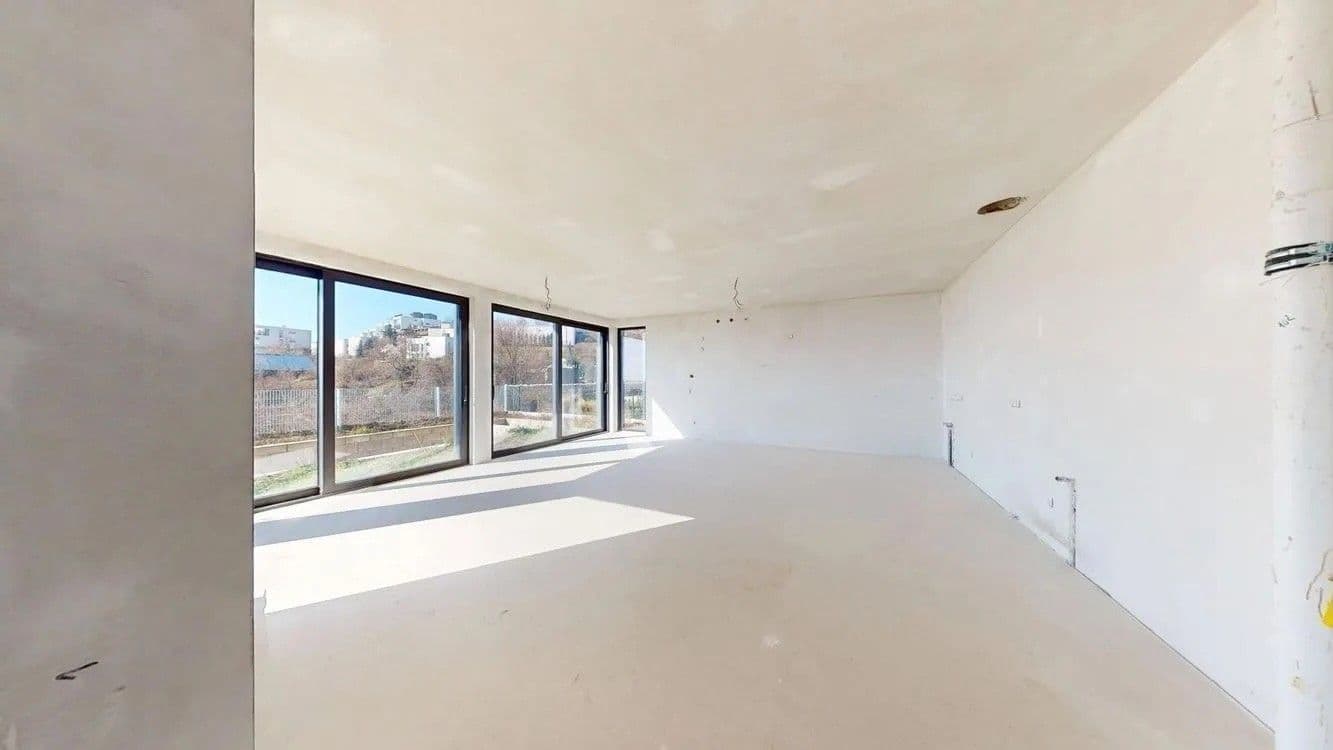 Predaj domu 243 m², pozemek 359 m², Svätovavrinecká, Nové Mesto, Bratislavský kraj Predaj domu 243 m², pozemek 359 m², Svätovavrinecká, Nové Mesto, Bratislavský kraj