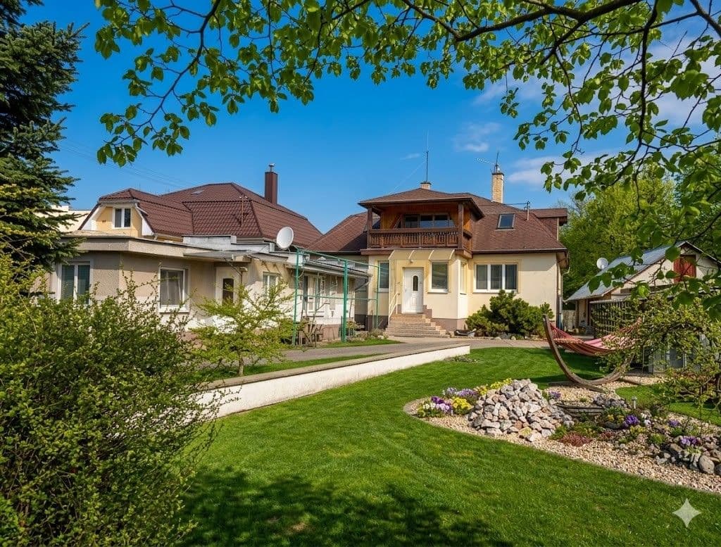 Predaj domu 280 m², pozemek 1.376 m², Haniska, Košický kraj Predaj domu 280 m², pozemek 1.376 m², Haniska, Košický kraj