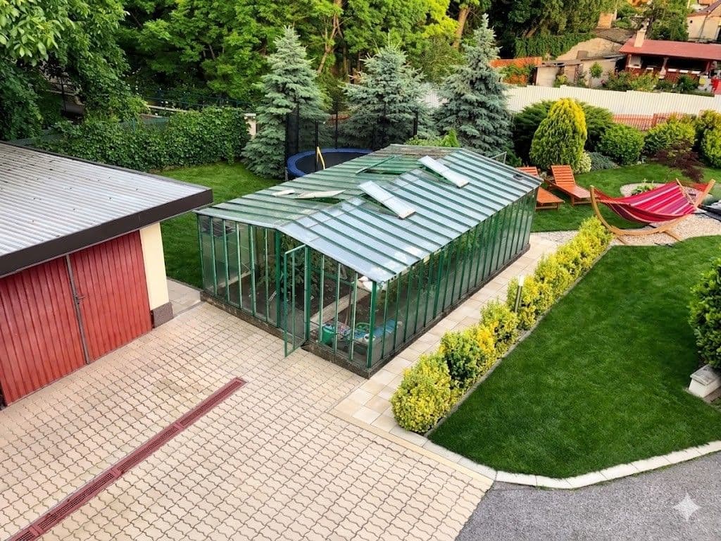 Predaj domu 280 m², pozemek 1.376 m², Haniska, Košický kraj Predaj domu 280 m², pozemek 1.376 m², Haniska, Košický kraj