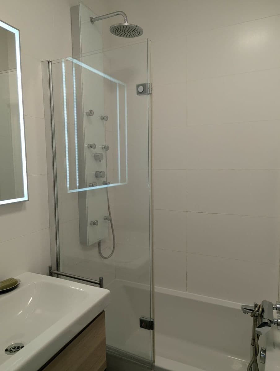 Prenájom bytu 3-izbový 53 m², Hartigova, Praha, Praha Prenájom bytu 3-izbový 53 m², Hartigova, Praha, Praha
