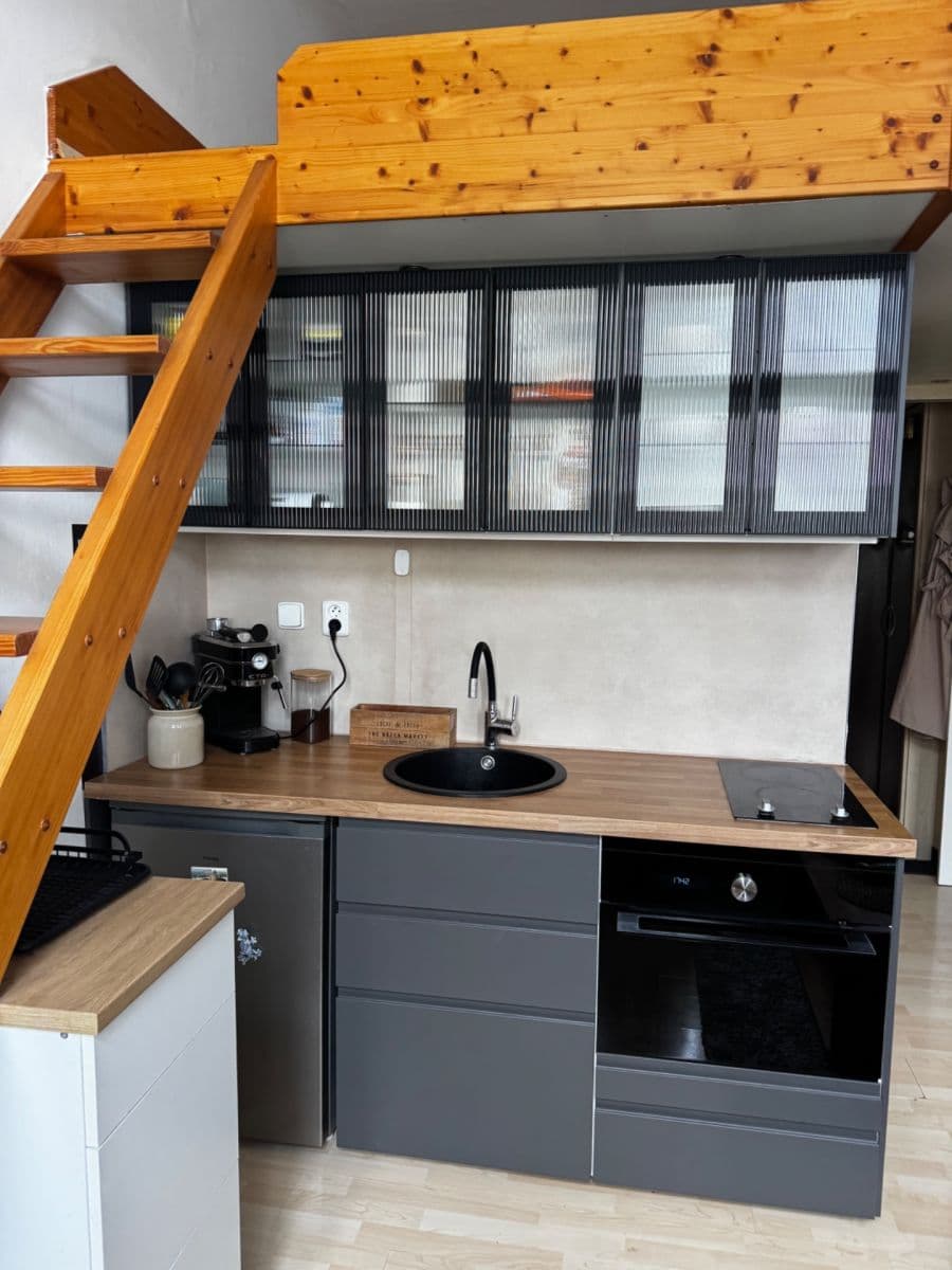 Prenájom bytu 1-izbový 22 m², Na Žertvách, Praha, Praha Prenájom bytu 1-izbový 22 m², Na Žertvách, Praha, Praha