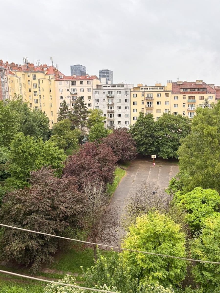Prenájom bytu 3-izbový 90 m², Kotlářská, Brno, Jihomoravský kraj Prenájom bytu 3-izbový 90 m², Kotlářská, Brno, Jihomoravský kraj