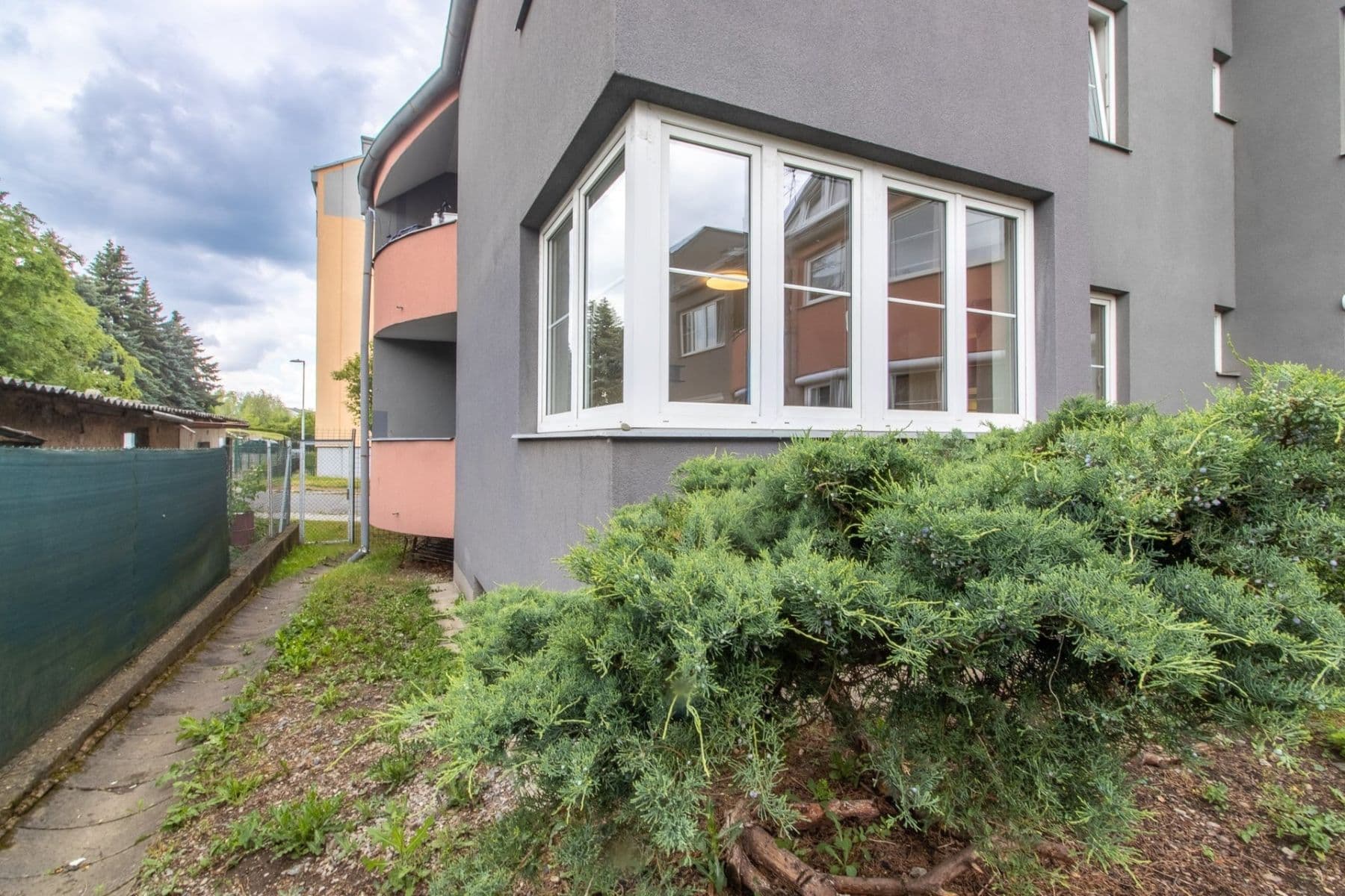 Prenájom bytu 1-izbový 50 m², Kmochova, Hostivice, Středočeský kraj Prenájom bytu 1-izbový 50 m², Kmochova, Hostivice, Středočeský kraj